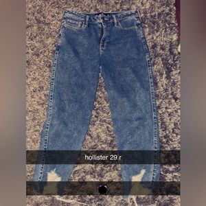 Hollister 29 regular/ 27 length.